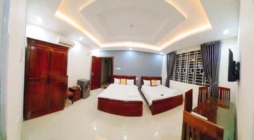 Deluxe Family Room