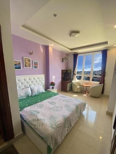 King Room with Mountain View