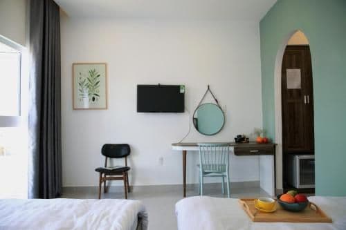 Twin Room with View