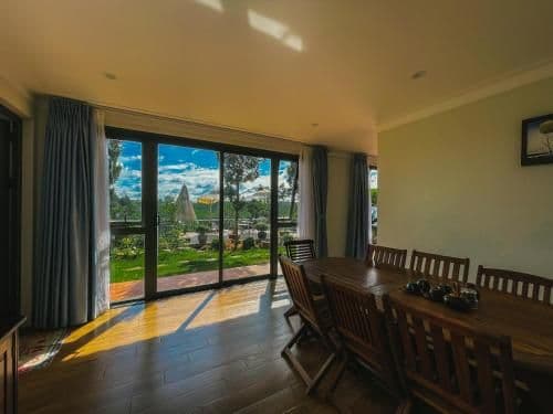 Apartment with Garden View