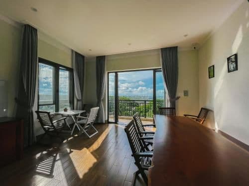 King Room with Balcony