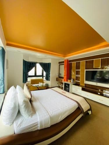Double Room with Mountain View