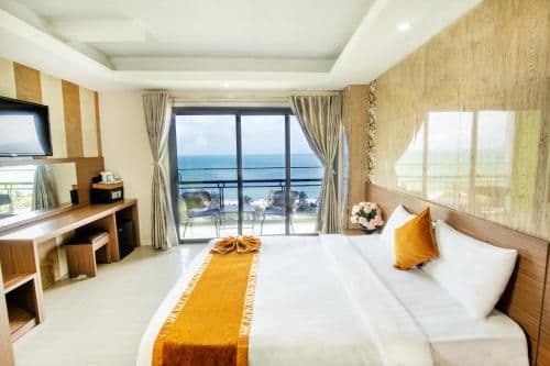 Deluxe Double or Twin Room with Sea View
