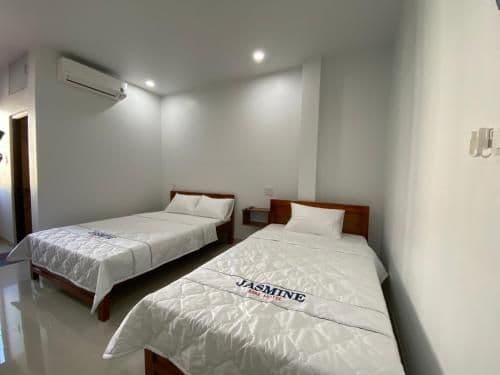 Twin Room with Private Bathroom