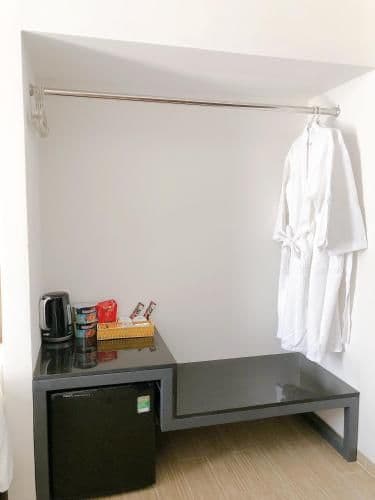 Deluxe Room (2 Adults + 1 Child)