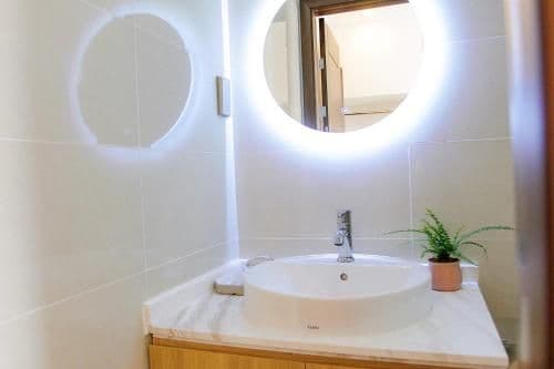 Deluxe Room (2 Adults + 1 Child)