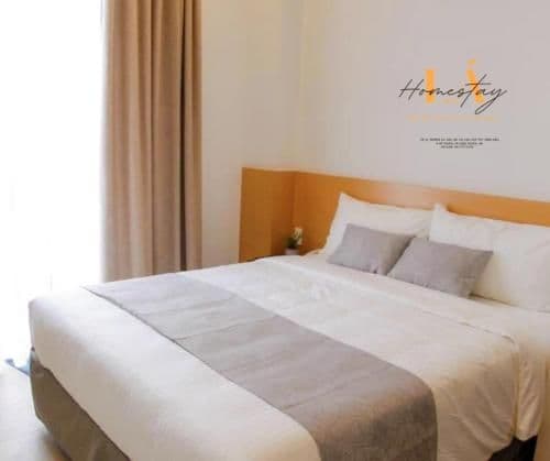 Deluxe Room (2 Adults + 1 Child)