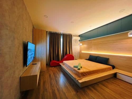 Deluxe King Room