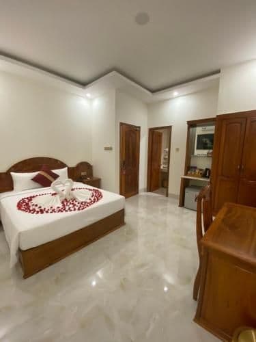 Deluxe Queen Room