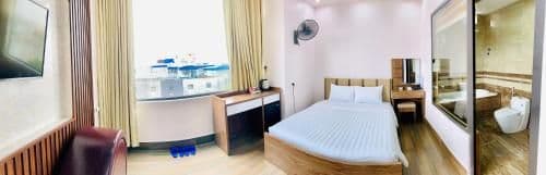 Deluxe Double Room with Bath