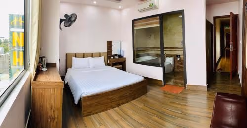 Deluxe Double Room with Bath