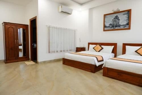Deluxe Family Room