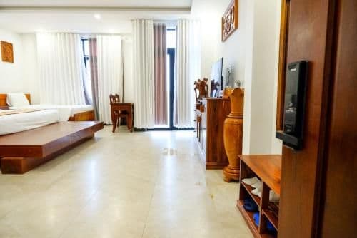 Deluxe Family Room