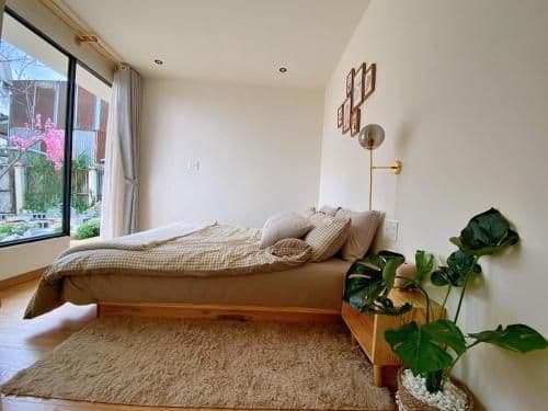 Queen Room with Garden View