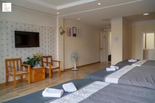 Deluxe Family Room