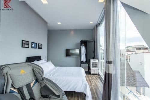 Queen Room with Spa Bath
