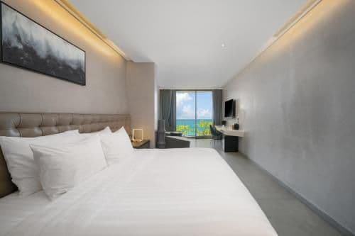 Executive Suite with Sea View