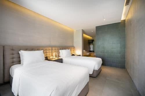 Twin Room with City View