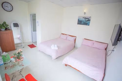 Queen Room with Garden View