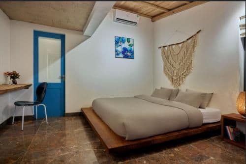 Deluxe Bungalow with Garden View