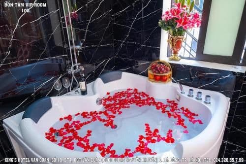 King Room with Spa Bath
