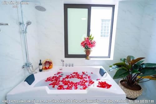 King Room with Spa Bath