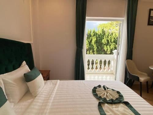 Double Room with Lake View