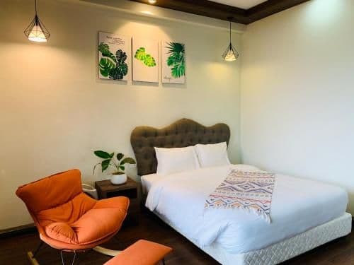 Deluxe King Room