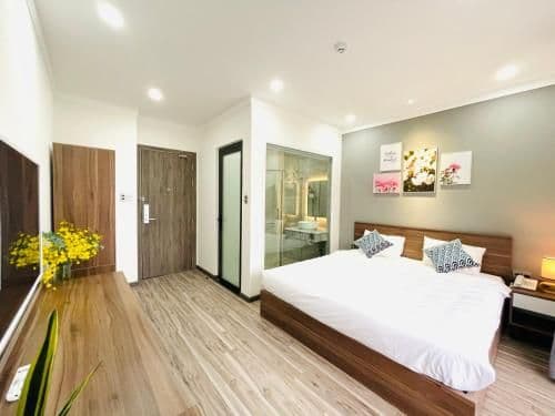 King Room with Balcony