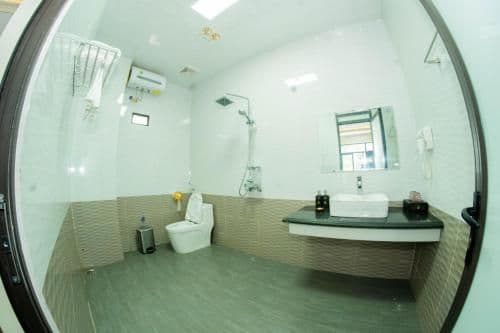 Deluxe Double Room (2 Adults + 1 Child)