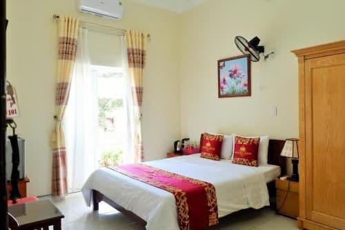 Queen Room with Garden View