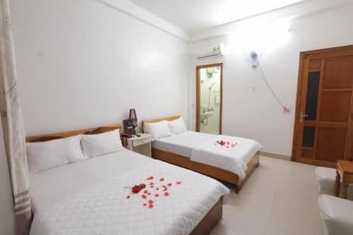 Quadruple Room with Private Bathroom