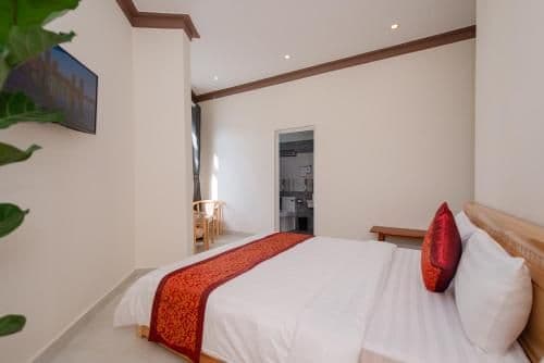 Deluxe Queen Room