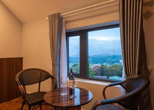 Family Room with Mountain View