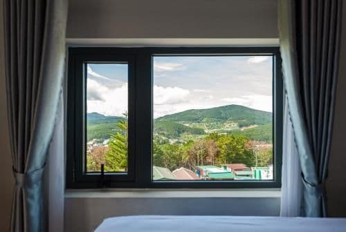 Family Room with Mountain View
