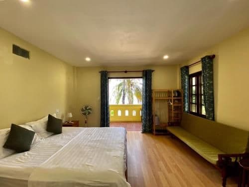 Deluxe Double Room with Balcony and Sea View