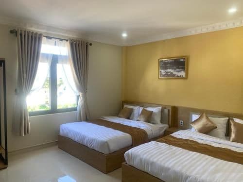 Quadruple Room with Mountain View
