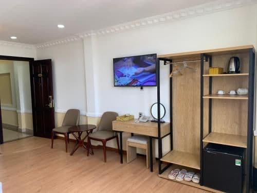 King Room with Mountain View