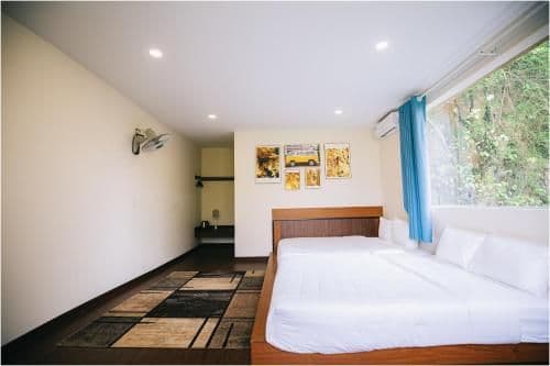Suite with Mountain View