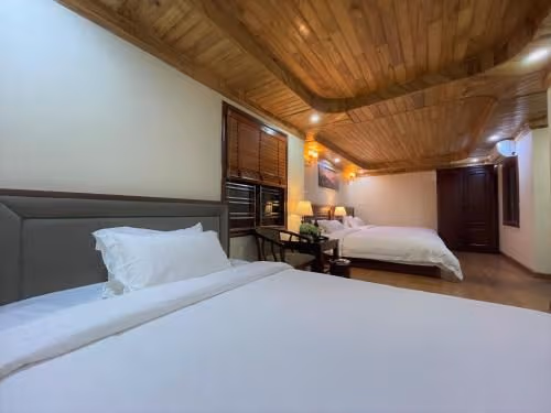 Deluxe Family Room