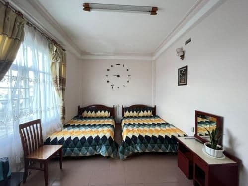 Queen Room with Garden View