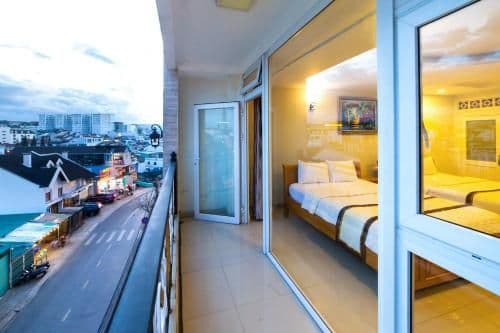Deluxe Family Room