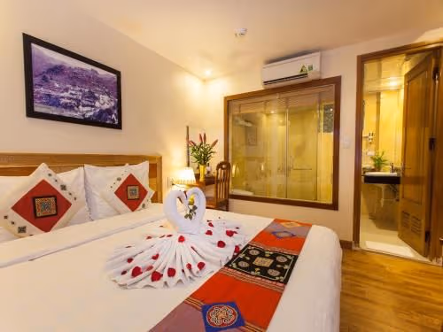 Standard King Room