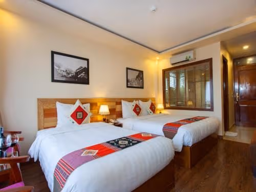 Deluxe Double or Twin Room with Mountain View