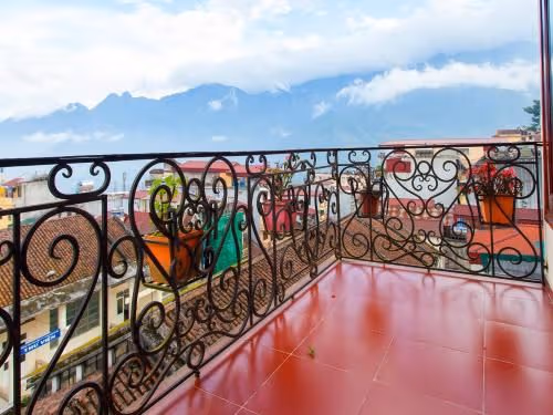 Deluxe Double or Twin Room with Mountain View