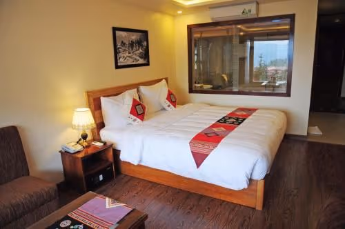 Deluxe Double or Twin Room with Mountain View