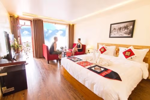 Deluxe Double or Twin Room with Mountain View