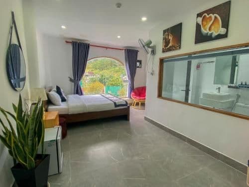 Superior King Room