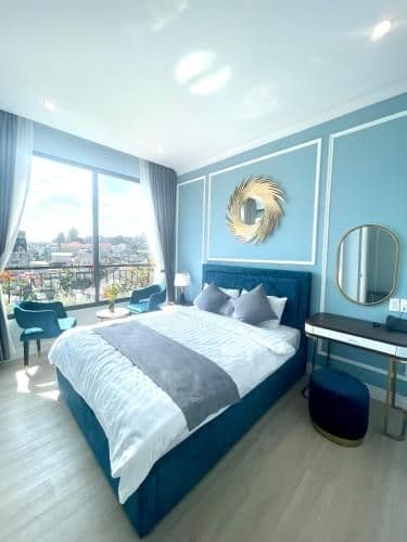 Queen Room with Balcony