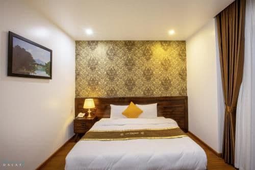 Standard Queen Room